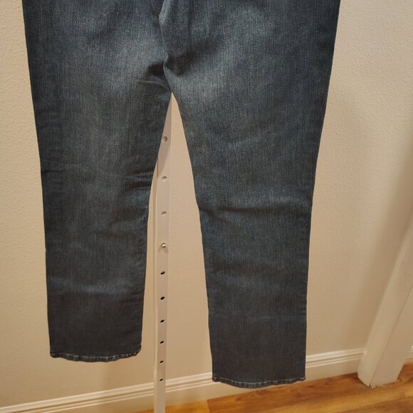 Lee Women's Jeans Lower on the Waist Size 8 Medium Cotton Spandex Stretch - Picture 4 of 12